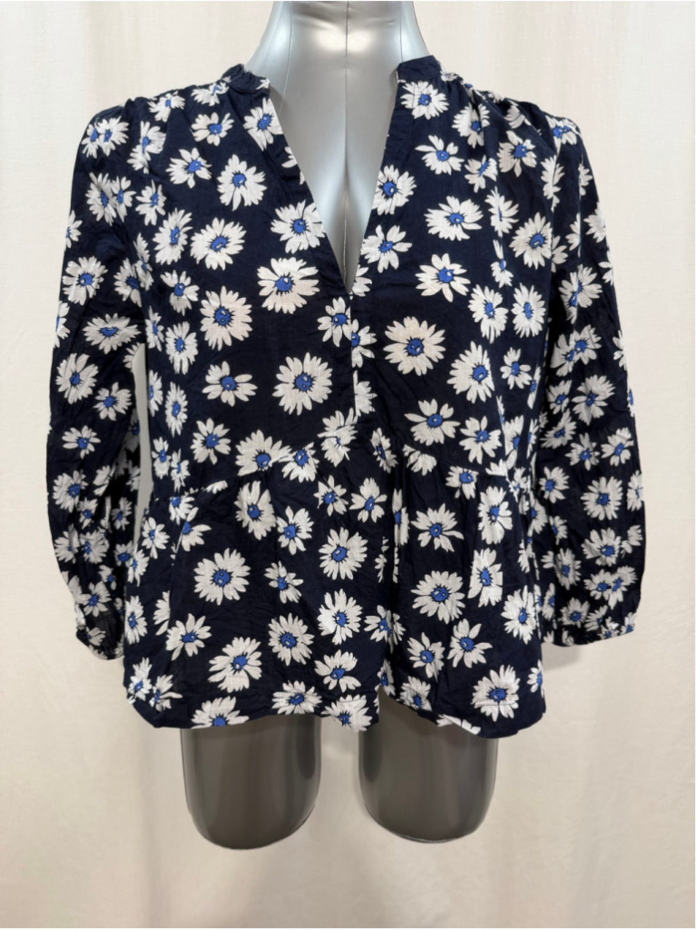 GAP Navy Blue Daisy Cotton Floral Print Peplum Blouse woman’s size S 2089